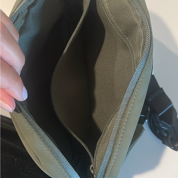 NWT Obe Waist Pack - Picture 3 of 5